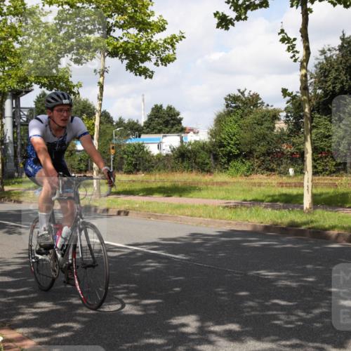 10.08.2025 - GEWOBA Citytriathlon Bremen Yannick Fuchs http://msf.ph/oto/8560960 10.08.2025 12:11:39 Radfahren 578, 583, 752, 894, 1038 meine-sportfotos.de