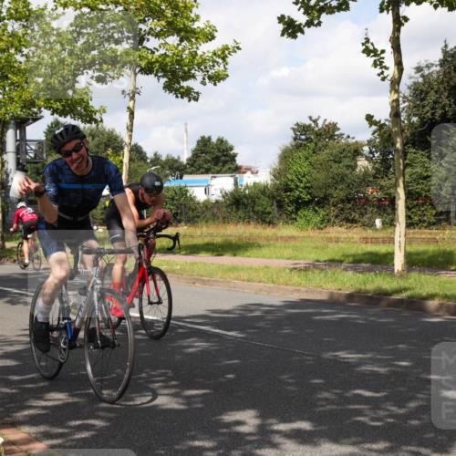 10.08.2025 - GEWOBA Citytriathlon Bremen Yannick Fuchs http://msf.ph/oto/8560974 10.08.2025 12:11:48 Radfahren 583, 667, 699, 702, 752 meine-sportfotos.de