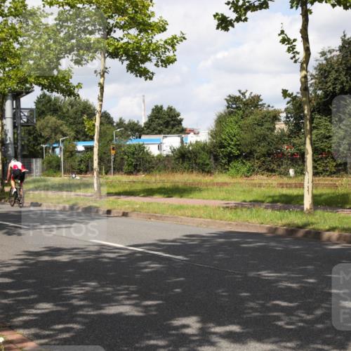 10.08.2025 - GEWOBA Citytriathlon Bremen Yannick Fuchs http://msf.ph/oto/8561012 10.08.2025 12:12:04 Radfahren 576, 605, 667, 699, 702, 799, 816, 907, 1003 meine-sportfotos.de