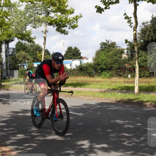10.08.2025 - GEWOBA Citytriathlon Bremen Yannick Fuchs http://msf.ph/oto/8561059 10.08.2025 12:12:43 Radfahren 640, 692, 769, 771, 851, 884, 885, 1012 meine-sportfotos.de
