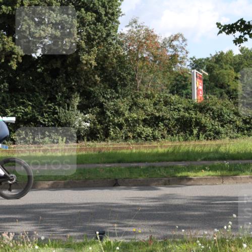 10.08.2025 - GEWOBA Citytriathlon Bremen Yannick Fuchs http://msf.ph/oto/8561080 10.08.2025 10:39:30 Radfahren 59, 87, 95, 107, 165, 185, 209, 221, 233, 374, 435, 436, 440, 453, 481 meine-sportfotos.de
