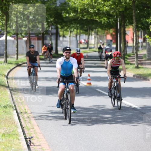 10.08.2025 - GEWOBA Citytriathlon Bremen Yannick Fuchs http://msf.ph/oto/8561081 10.08.2025 14:21:00 Radfahren 6, 19, 56, 61, 73, 110, 142, 145, 157, 191, 266, 272, 312 meine-sportfotos.de