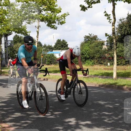 10.08.2025 - GEWOBA Citytriathlon Bremen Yannick Fuchs http://msf.ph/oto/8561082 10.08.2025 12:12:55 Radfahren 640, 675, 745, 767, 771, 884, 885, 960 meine-sportfotos.de