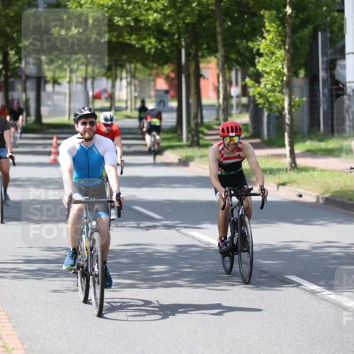 10.08.2025 - GEWOBA Citytriathlon Bremen Yannick Fuchs http://msf.ph/oto/8561086 10.08.2025 14:21:00 Radfahren 6, 19, 56, 61, 73, 110, 142, 145, 157, 191, 266, 272, 312 meine-sportfotos.de