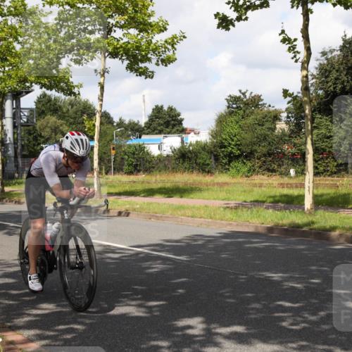 10.08.2025 - GEWOBA Citytriathlon Bremen Yannick Fuchs http://msf.ph/oto/8561087 10.08.2025 12:12:59 Radfahren 640, 675, 745, 767, 771, 884, 885, 960 meine-sportfotos.de