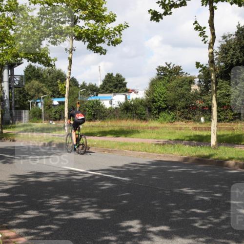 10.08.2025 - GEWOBA Citytriathlon Bremen Yannick Fuchs http://msf.ph/oto/8561096 10.08.2025 12:13:03 Radfahren 675, 745, 760, 767, 771, 884, 960, 1013 meine-sportfotos.de