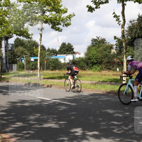 10.08.2025 - GEWOBA Citytriathlon Bremen Yannick Fuchs http://msf.ph/oto/8561104 10.08.2025 12:13:10 Radfahren 675, 745, 760, 767, 960, 1013, 1026 meine-sportfotos.de