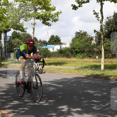 10.08.2025 - GEWOBA Citytriathlon Bremen Yannick Fuchs http://msf.ph/oto/8561113 10.08.2025 12:13:15 Radfahren 760, 767, 774, 1013, 1026 meine-sportfotos.de