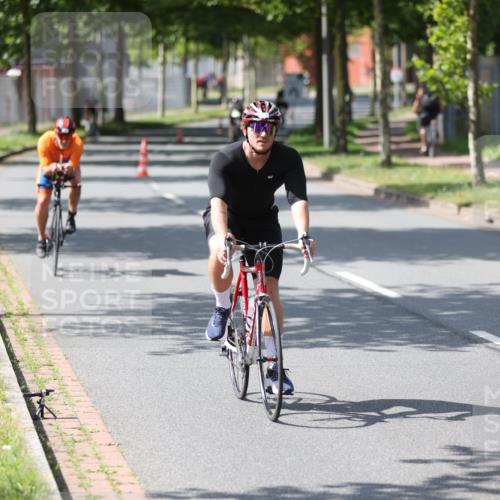 10.08.2025 - GEWOBA Citytriathlon Bremen Yannick Fuchs http://msf.ph/oto/8561114 10.08.2025 14:21:06 Radfahren 6, 19, 73, 142, 157, 191, 266 meine-sportfotos.de