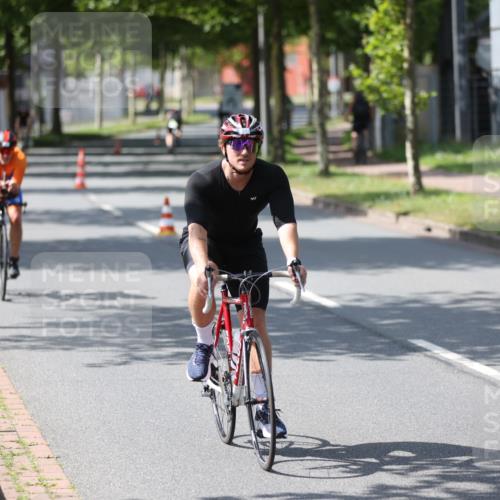 10.08.2025 - GEWOBA Citytriathlon Bremen Yannick Fuchs http://msf.ph/oto/8561116 10.08.2025 14:21:06 Radfahren 6, 19, 73, 142, 157, 191, 266 meine-sportfotos.de