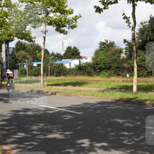 10.08.2025 - GEWOBA Citytriathlon Bremen Yannick Fuchs http://msf.ph/oto/8561129 10.08.2025 12:13:23 Radfahren 649, 760, 774, 1013, 1026 meine-sportfotos.de