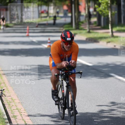 10.08.2025 - GEWOBA Citytriathlon Bremen Yannick Fuchs http://msf.ph/oto/8561134 10.08.2025 14:21:07 Radfahren 6, 19, 73, 142, 191, 266 meine-sportfotos.de