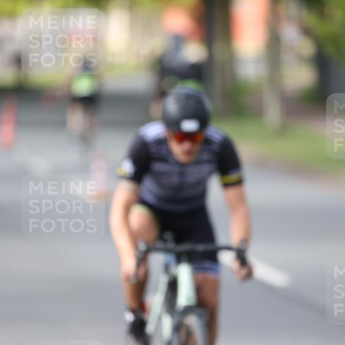 10.08.2025 - GEWOBA Citytriathlon Bremen Yannick Fuchs http://msf.ph/oto/8561187 10.08.2025 14:21:32 Radfahren 9, 140, 177, 334 meine-sportfotos.de