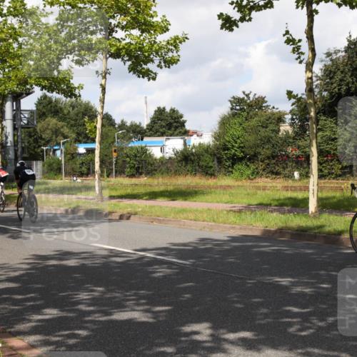 10.08.2025 - GEWOBA Citytriathlon Bremen Yannick Fuchs http://msf.ph/oto/8561233 10.08.2025 12:14:19 Radfahren 587, 615, 616, 630, 655, 681, 689, 708, 735, 788, 793, 801, 888, 1030 meine-sportfotos.de