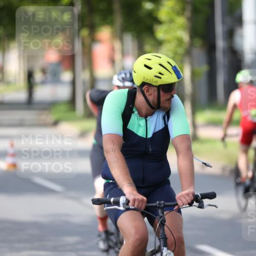 10.08.2025 - GEWOBA Citytriathlon Bremen Yannick Fuchs http://msf.ph/oto/8561243 10.08.2025 14:21:52 Radfahren 140, 160, 211, 283, 334 meine-sportfotos.de