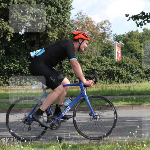 10.08.2025 - GEWOBA Citytriathlon Bremen Yannick Fuchs http://msf.ph/oto/8561246 10.08.2025 10:39:52 Radfahren 55, 57, 59, 77, 143, 193, 201, 209, 398, 496 meine-sportfotos.de