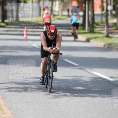 10.08.2025 - GEWOBA Citytriathlon Bremen Yannick Fuchs http://msf.ph/oto/8561252 10.08.2025 14:21:55 Radfahren 160, 211, 253, 283, 334 meine-sportfotos.de