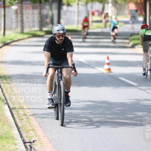 10.08.2025 - GEWOBA Citytriathlon Bremen Yannick Fuchs http://msf.ph/oto/8561271 10.08.2025 14:21:57 Radfahren 160, 211, 253, 283 meine-sportfotos.de