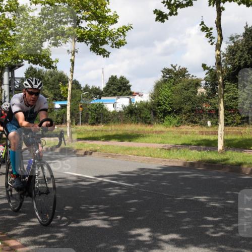 10.08.2025 - GEWOBA Citytriathlon Bremen Yannick Fuchs http://msf.ph/oto/8561276 10.08.2025 12:14:53 Radfahren 551, 627, 632, 635, 657, 736, 826, 857, 895, 897, 1020 meine-sportfotos.de