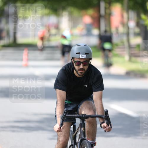 10.08.2025 - GEWOBA Citytriathlon Bremen Yannick Fuchs http://msf.ph/oto/8561277 10.08.2025 14:21:58 Radfahren 160, 211, 253, 258, 283 meine-sportfotos.de