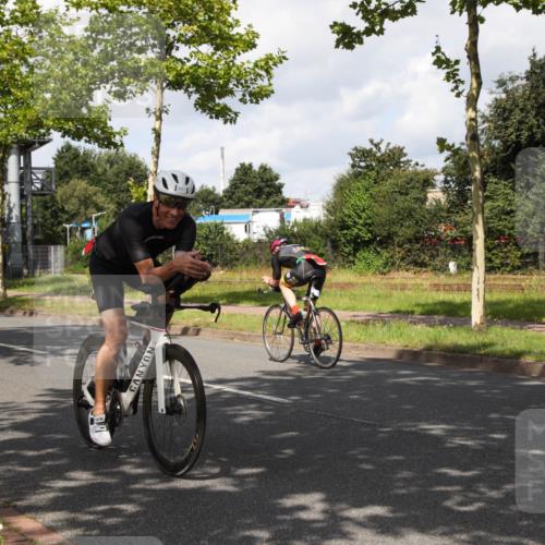 10.08.2025 - GEWOBA Citytriathlon Bremen Yannick Fuchs http://msf.ph/oto/8561291 10.08.2025 12:14:58 Radfahren 551, 627, 635, 657, 736, 753, 826, 857, 895, 897, 959, 1011, 1020 meine-sportfotos.de