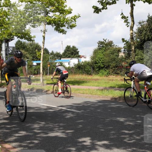 10.08.2025 - GEWOBA Citytriathlon Bremen Yannick Fuchs http://msf.ph/oto/8561296 10.08.2025 12:14:59 Radfahren 551, 564, 627, 635, 657, 753, 826, 852, 857, 895, 897, 959, 1011, 1020 meine-sportfotos.de