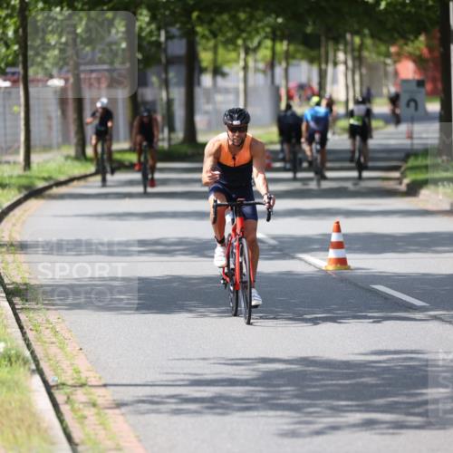 10.08.2025 - GEWOBA Citytriathlon Bremen Yannick Fuchs http://msf.ph/oto/8561303 10.08.2025 14:22:11 Radfahren 109, 186, 215, 224, 253, 258 meine-sportfotos.de