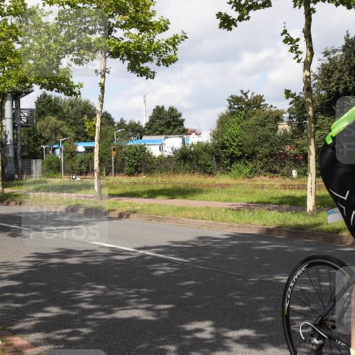 10.08.2025 - GEWOBA Citytriathlon Bremen Yannick Fuchs http://msf.ph/oto/8561338 10.08.2025 12:15:31 Radfahren 591, 641, 643, 834, 858 meine-sportfotos.de