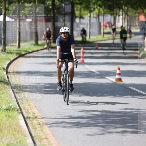 10.08.2025 - GEWOBA Citytriathlon Bremen Yannick Fuchs http://msf.ph/oto/8561341 10.08.2025 14:22:16 Radfahren 109, 186, 215, 217, 224, 253, 258, 262 meine-sportfotos.de