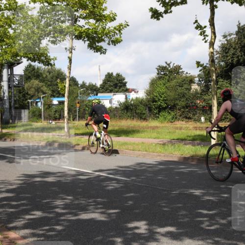 10.08.2025 - GEWOBA Citytriathlon Bremen Yannick Fuchs http://msf.ph/oto/8561346 10.08.2025 12:15:42 Radfahren 626, 641, 682, 715, 834, 836, 839, 840, 858, 859, 1016 meine-sportfotos.de
