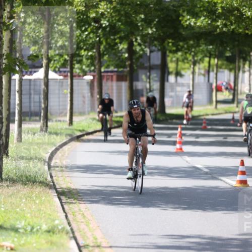 10.08.2025 - GEWOBA Citytriathlon Bremen Yannick Fuchs http://msf.ph/oto/8561364 10.08.2025 14:22:20 Radfahren 109, 186, 215, 217, 224, 258, 259, 262 meine-sportfotos.de