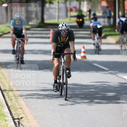 10.08.2025 - GEWOBA Citytriathlon Bremen Yannick Fuchs http://msf.ph/oto/8561395 10.08.2025 14:22:33 Radfahren 86, 186, 217, 242, 259, 262 meine-sportfotos.de