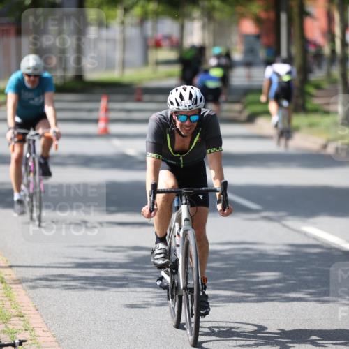 10.08.2025 - GEWOBA Citytriathlon Bremen Yannick Fuchs http://msf.ph/oto/8561399 10.08.2025 14:22:33 Radfahren 86, 186, 217, 242, 259, 262 meine-sportfotos.de
