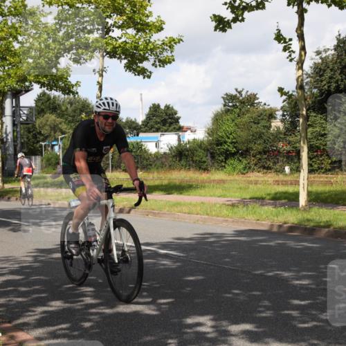 10.08.2025 - GEWOBA Citytriathlon Bremen Yannick Fuchs http://msf.ph/oto/8561414 10.08.2025 12:16:38 Radfahren 567, 742, 768, 783, 843, 902, 915, 1035, 1039 meine-sportfotos.de