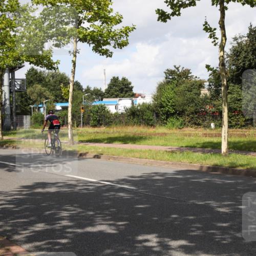 10.08.2025 - GEWOBA Citytriathlon Bremen Yannick Fuchs http://msf.ph/oto/8561442 10.08.2025 12:16:59 Radfahren 822, 877, 915, 956, 1010, 1035, 1037, 1039 meine-sportfotos.de