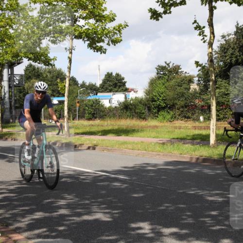 10.08.2025 - GEWOBA Citytriathlon Bremen Yannick Fuchs http://msf.ph/oto/8561445 10.08.2025 12:17:03 Radfahren 822, 877, 956, 1010, 1037 meine-sportfotos.de