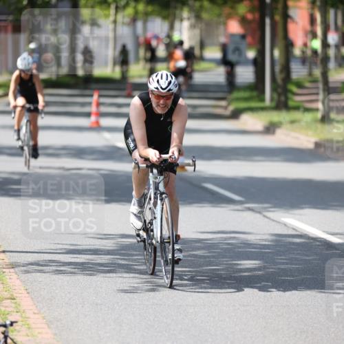 10.08.2025 - GEWOBA Citytriathlon Bremen Yannick Fuchs http://msf.ph/oto/8561459 10.08.2025 14:22:52 Radfahren 86, 89, 182, 204, 246, 252, 280, 288, 289, 297, 353, 427 meine-sportfotos.de