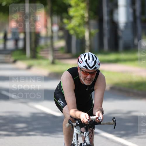 10.08.2025 - GEWOBA Citytriathlon Bremen Yannick Fuchs http://msf.ph/oto/8561471 10.08.2025 14:22:53 Radfahren 86, 89, 182, 204, 246, 252, 280, 288, 289, 297, 353, 427 meine-sportfotos.de