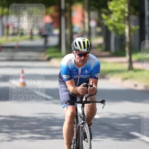 10.08.2025 - GEWOBA Citytriathlon Bremen Yannick Fuchs http://msf.ph/oto/8561501 10.08.2025 14:22:57 Radfahren 89, 163, 182, 204, 246, 249, 252, 280, 288, 289, 297, 353, 427 meine-sportfotos.de
