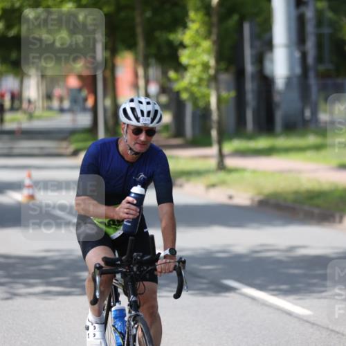 10.08.2025 - GEWOBA Citytriathlon Bremen Yannick Fuchs http://msf.ph/oto/8561517 10.08.2025 14:22:59 Radfahren 89, 163, 182, 204, 246, 249, 252, 280, 288, 289, 297, 353, 427, 431 meine-sportfotos.de