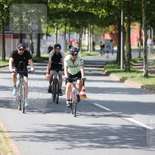 10.08.2025 - GEWOBA Citytriathlon Bremen Yannick Fuchs http://msf.ph/oto/8561523 10.08.2025 14:23:01 Radfahren 89, 163, 182, 246, 249, 252, 280, 288, 289, 353, 423, 427, 431, 480 meine-sportfotos.de