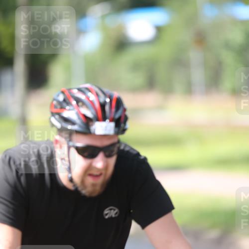 10.08.2025 - GEWOBA Citytriathlon Bremen Yannick Fuchs http://msf.ph/oto/8561542 10.08.2025 14:23:03 Radfahren 89, 163, 182, 209, 222, 246, 249, 252, 280, 288, 289, 353, 423, 427, 431, 480 meine-sportfotos.de