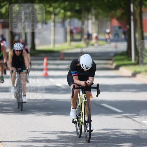 10.08.2025 - GEWOBA Citytriathlon Bremen Yannick Fuchs http://msf.ph/oto/8561574 10.08.2025 14:23:13 Radfahren 154, 163, 200, 209, 213, 222, 225, 246, 249, 288, 423, 431, 478, 480 meine-sportfotos.de