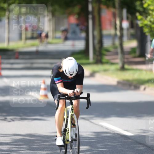 10.08.2025 - GEWOBA Citytriathlon Bremen Yannick Fuchs http://msf.ph/oto/8561578 10.08.2025 14:23:13 Radfahren 154, 163, 200, 209, 213, 222, 225, 246, 249, 288, 423, 431, 478, 480 meine-sportfotos.de