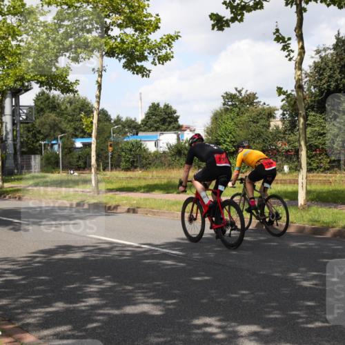 10.08.2025 - GEWOBA Citytriathlon Bremen Yannick Fuchs http://msf.ph/oto/8561616 10.08.2025 12:19:09 Radfahren 556, 709, 750, 804, 978, 982 meine-sportfotos.de