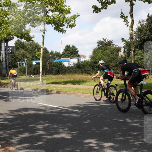 10.08.2025 - GEWOBA Citytriathlon Bremen Yannick Fuchs http://msf.ph/oto/8561620 10.08.2025 12:19:10 Radfahren 709, 750, 804, 978, 982 meine-sportfotos.de