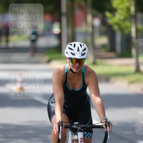 10.08.2025 - GEWOBA Citytriathlon Bremen Yannick Fuchs http://msf.ph/oto/8561629 10.08.2025 14:23:20 Radfahren 99, 154, 163, 200, 209, 213, 222, 225, 249, 250, 251, 317, 423, 431, 478, 480 meine-sportfotos.de