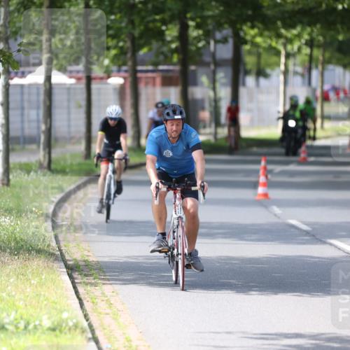 10.08.2025 - GEWOBA Citytriathlon Bremen Yannick Fuchs http://msf.ph/oto/8561658 10.08.2025 14:23:24 Radfahren 99, 154, 200, 209, 213, 222, 225, 250, 251, 317, 423, 431, 478, 480 meine-sportfotos.de