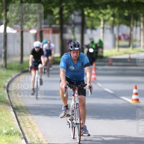 10.08.2025 - GEWOBA Citytriathlon Bremen Yannick Fuchs http://msf.ph/oto/8561664 10.08.2025 14:23:25 Radfahren 99, 154, 200, 209, 213, 222, 225, 250, 251, 317, 423, 478, 480 meine-sportfotos.de