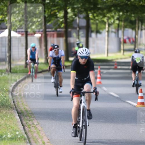 10.08.2025 - GEWOBA Citytriathlon Bremen Yannick Fuchs http://msf.ph/oto/8561679 10.08.2025 14:23:27 Radfahren 99, 154, 200, 205, 209, 213, 222, 225, 250, 251, 317, 478 meine-sportfotos.de